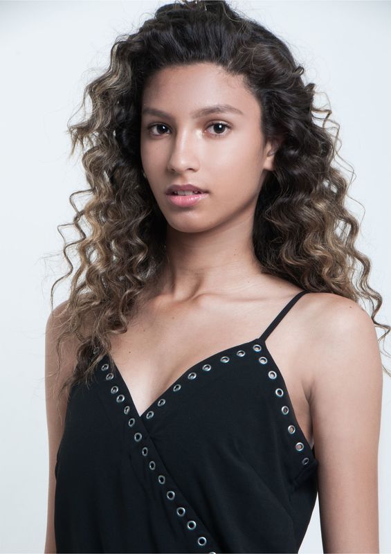 Larissa laura